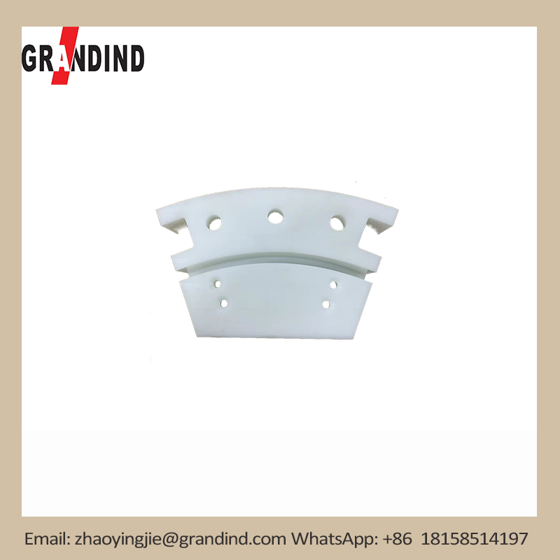 lavorazione CNC di parti in plastica di precisione